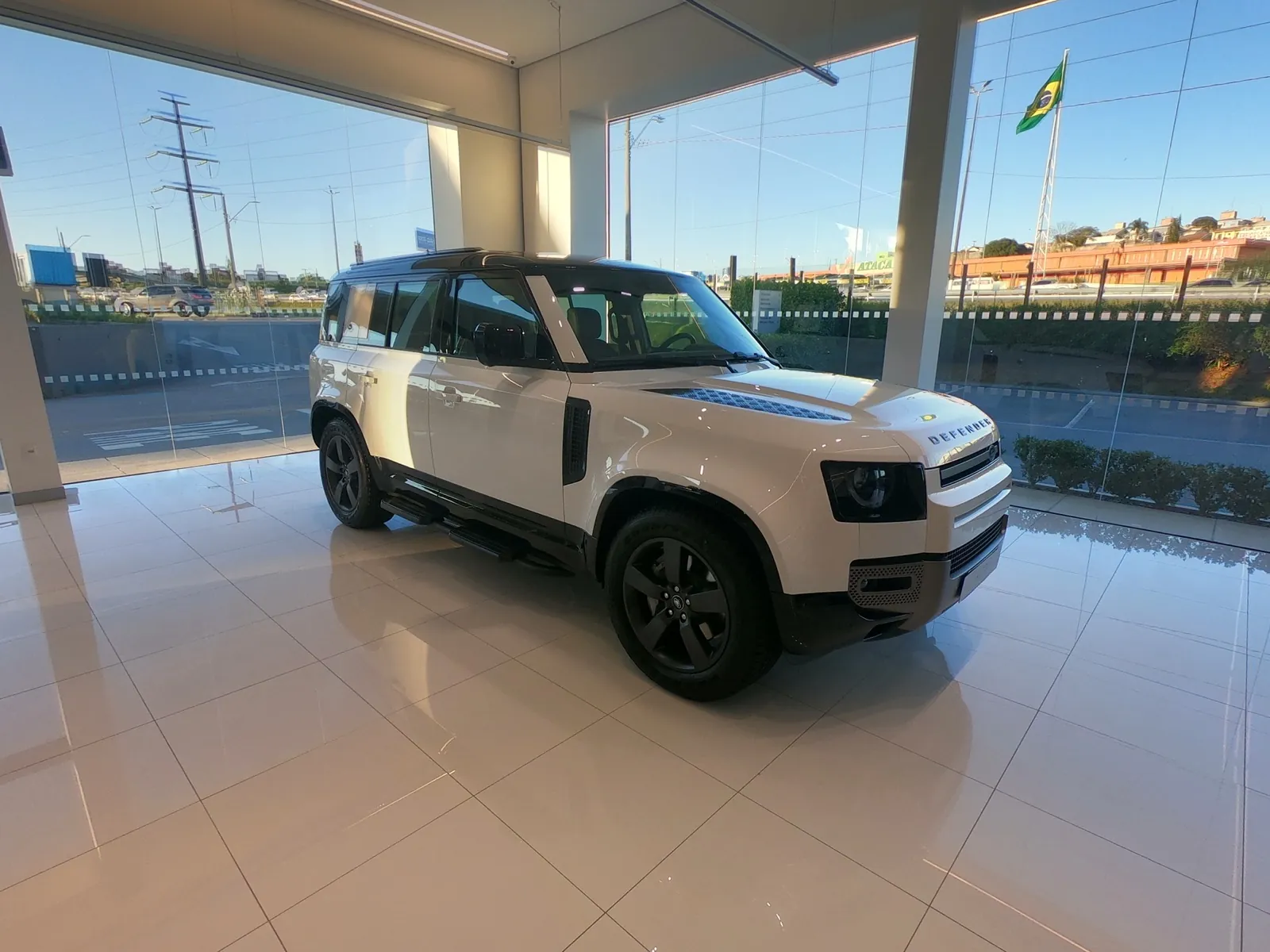 Land Rover Defender 2026
